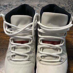 Jordan 11 Platinum Tint (10)
